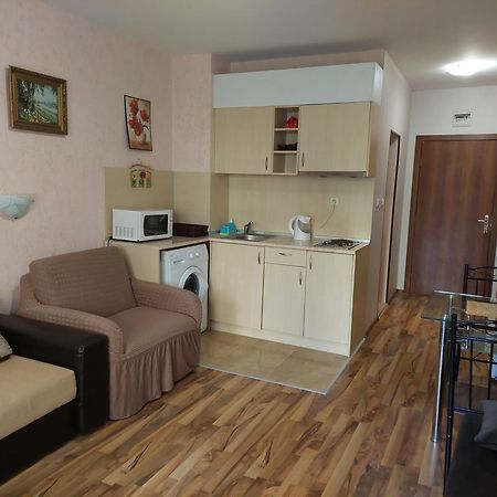 Святой Влас, Комплекс Sea Breeze Sveti Vlas Pokoj fotografie